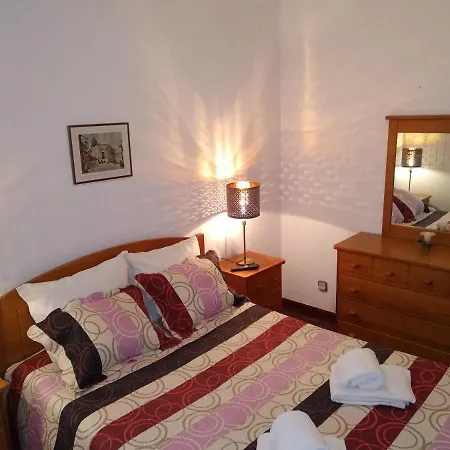 Apart Goncalves-centro Historico Peniche